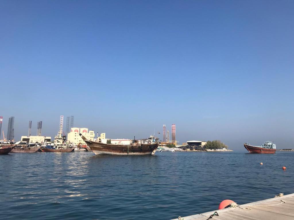Al Majarah Residence シャルジャ エクステリア 写真