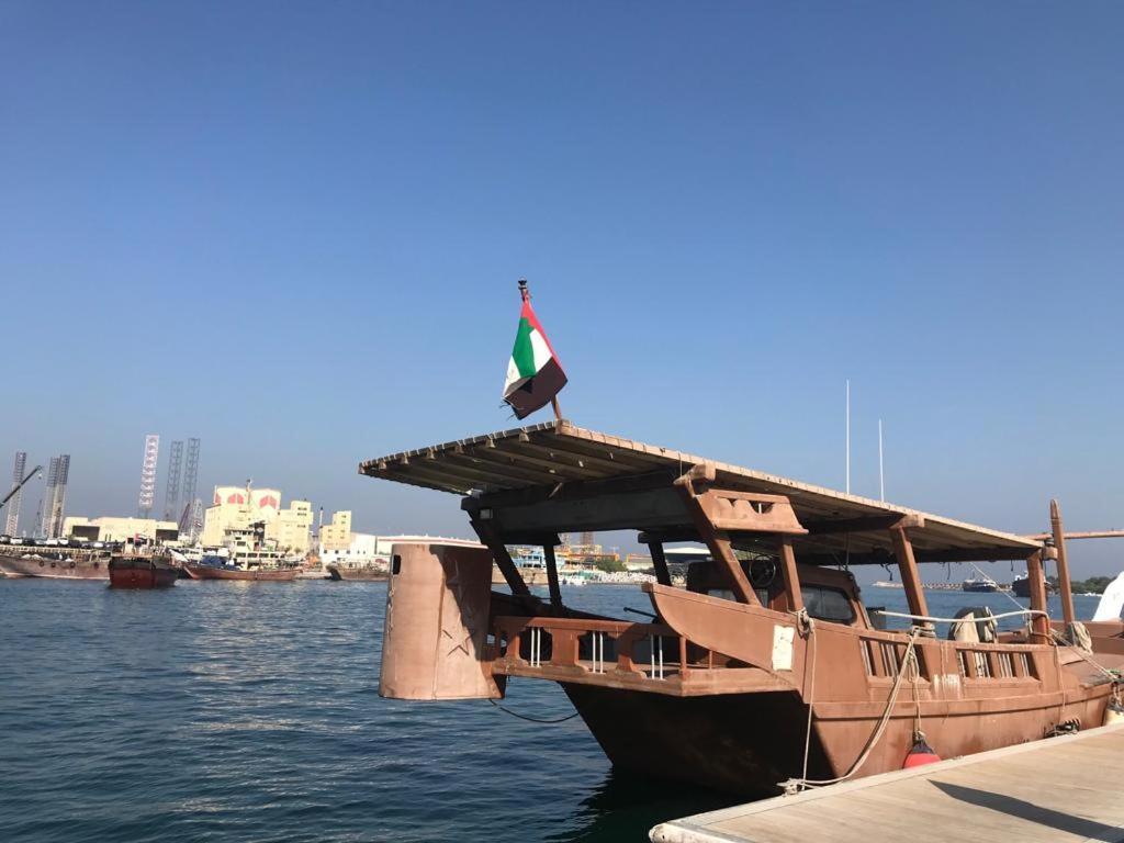 Al Majarah Residence シャルジャ エクステリア 写真