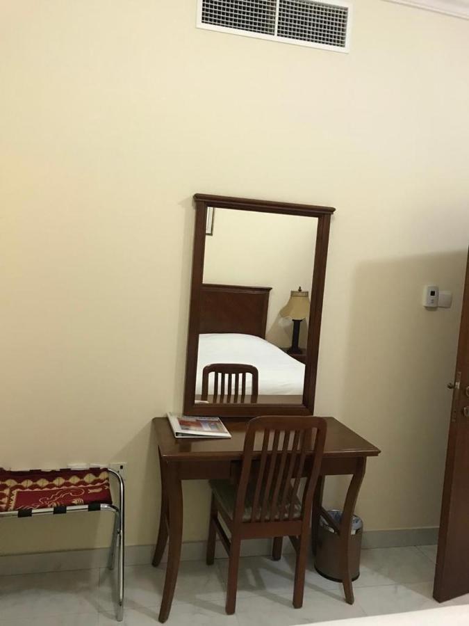 Al Majarah Residence シャルジャ エクステリア 写真